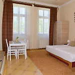 Makotel Apartmanhaz Apartment