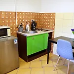 Makotel Apartmanhaz * Mako