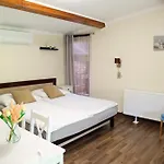 Makotel Apartmanhaz Apartment