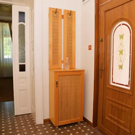Apartment Makotel Apartmanhaz *