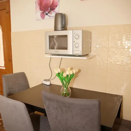 Makotel Apartmanhaz * Mako