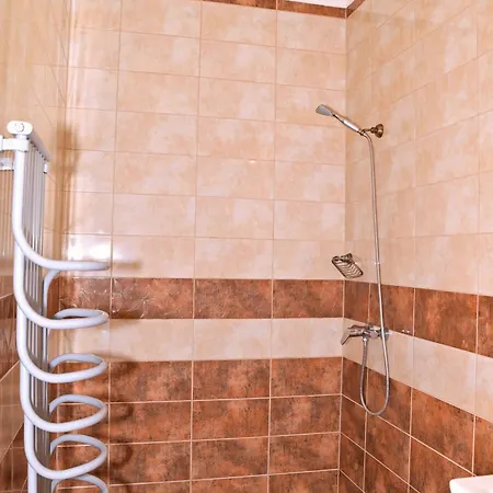 Makotel Apartmanhaz Apartment