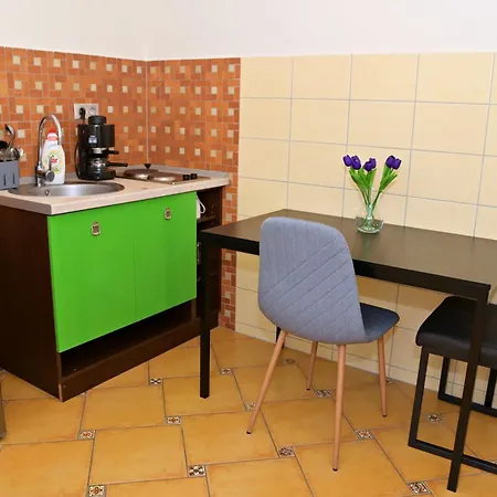 Makotel Apartmanhaz Mako