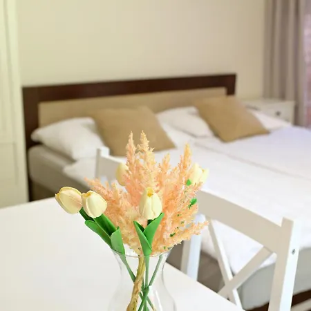 Makotel Apartmanhaz