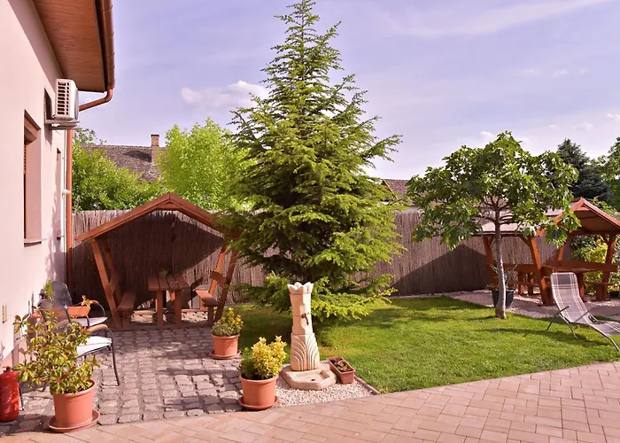 Makotel Apartmanhaz *