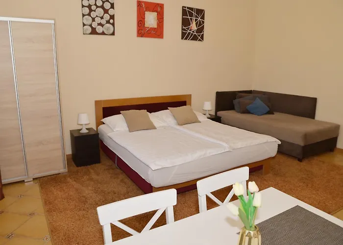 Makotel Apartmanhaz Makó