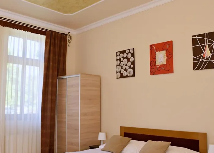 Makotel Apartmanhaz * Makó