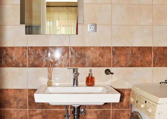 Makotel Apartmanhaz