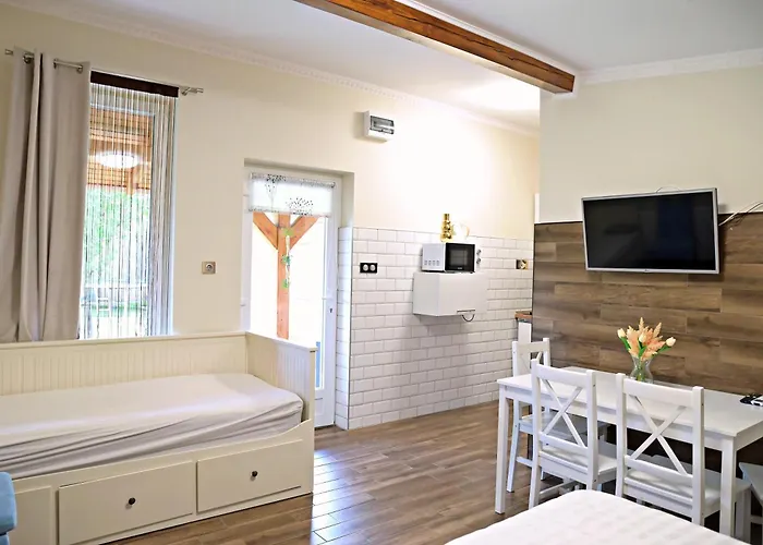 Makotel Apartmanhaz Makó